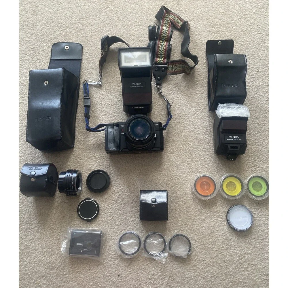 Minolta Maxxum 7000AF 35mm SLR Film Camera Bundle Untested, for Parts Only
